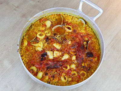 Arroz con carabinero, langostinos y almejas