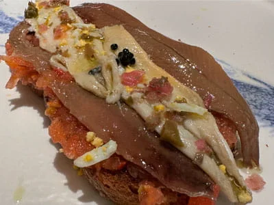 Anchoa y Boquerón con tomate rallado