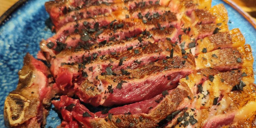Carne Rubia Gallega en Madrid: vaca y ternera gallega premium en Flor de Galicia (Barrio de Salamanca)
