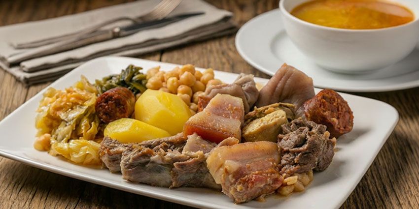 Cocido tradicional en Flor de Galicia, restaurante gallego en Madrid centro (Barrio de Salamanca)