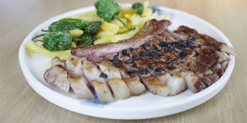 Entrecot de ternera Rubia Gallega en Madrid, carne gallega tierna y jugosa en Flor de Galicia