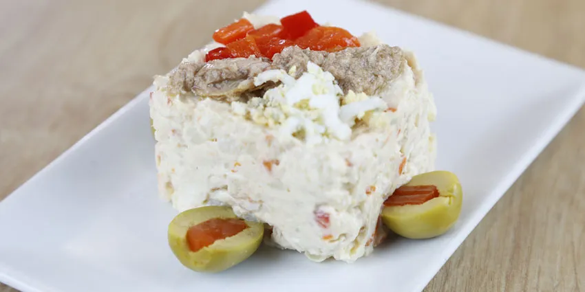 Ensaladilla rusa casera para el aperitivo en Madrid centro (Barrio de Salamanca)