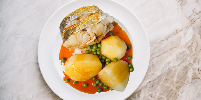 merluza a la marinera gallega