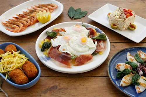 Tapear en Madrid centro con raciones y tostas en Flor de Galicia (Barrio de Salamanca)